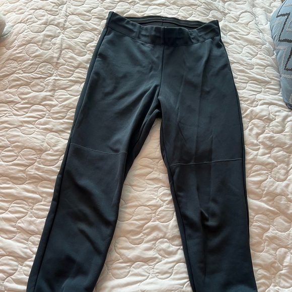 Gluv women’s charcoal softball pants - Picture 3 of 4